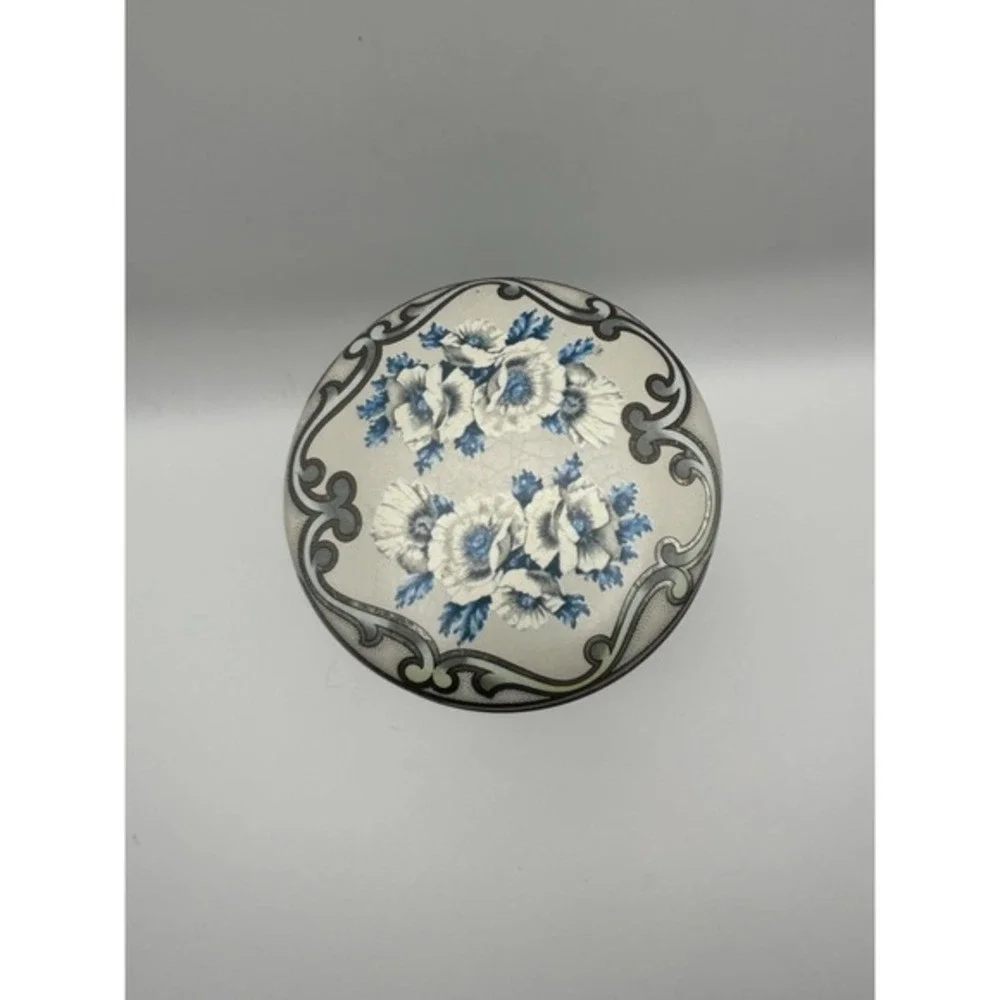 Vintage Poppy Talcum Powder Highly Perfumed Metal Tin Empty Made In England Blue